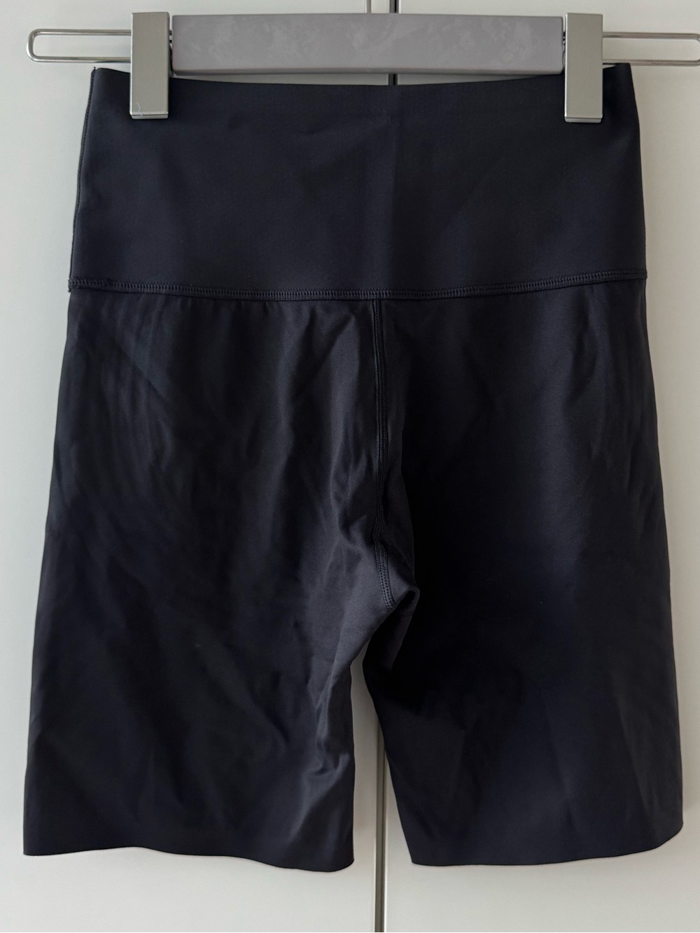 KNIX - HiTouch™️ High Rise Short - Picture 3 of 11
